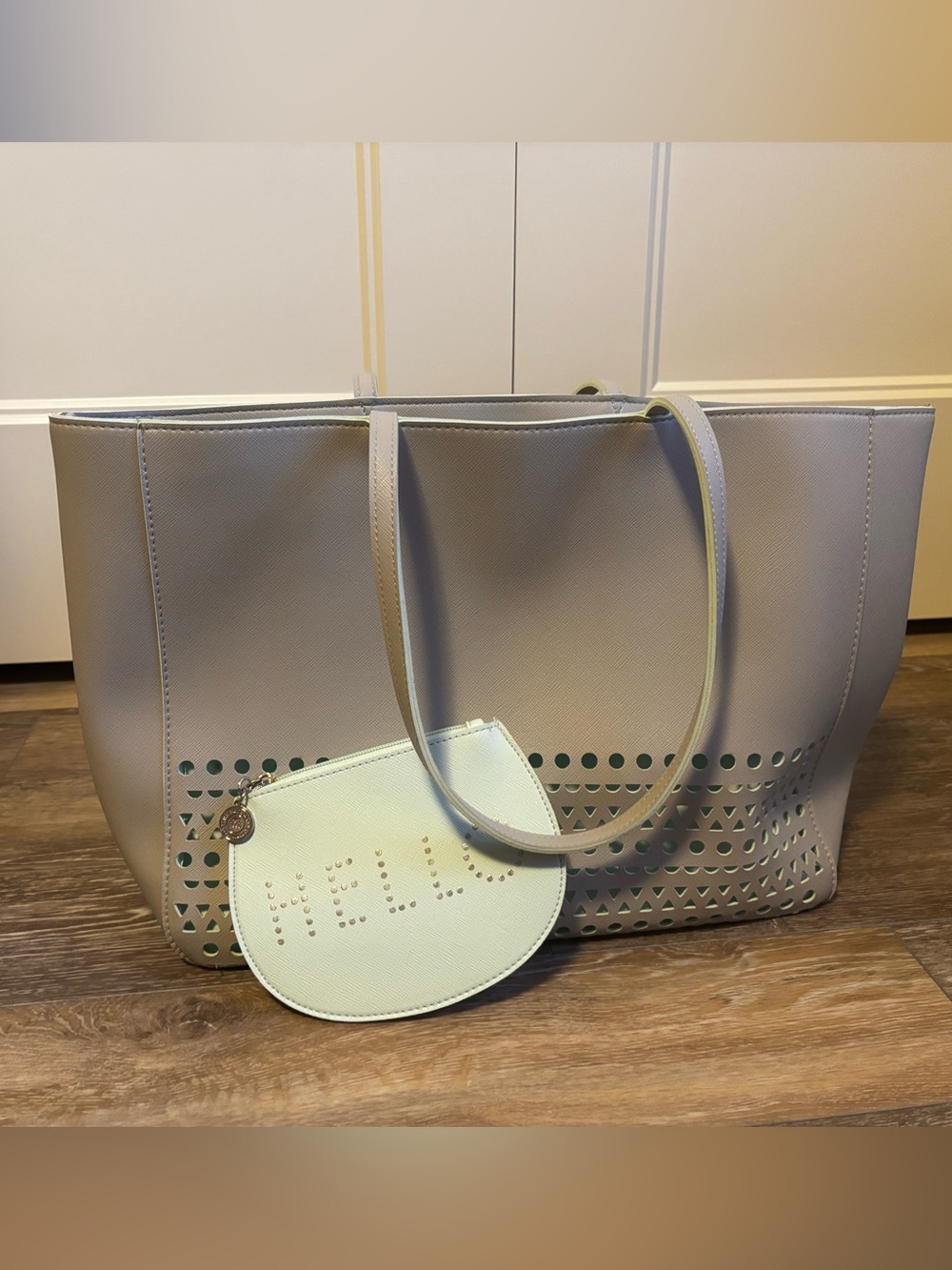 Bath & Body Works Grey/Mint Tote with Hello Pouch